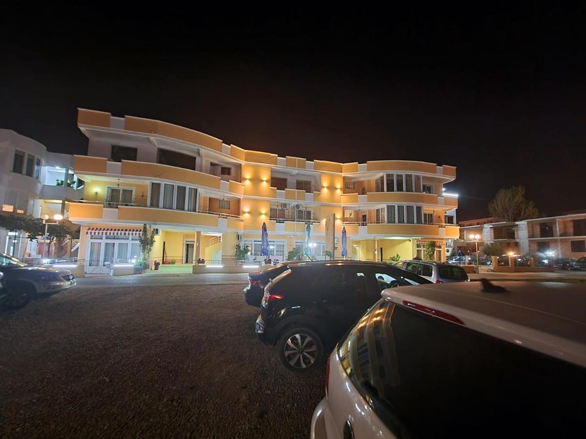 Grandino Rooms & Apartments Ulcinj Exterior foto